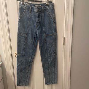 Levi’s Mom Jean, size 27